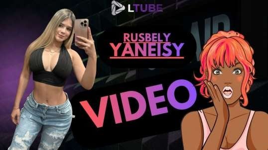 Rusbely Yaneisy en su cuarto